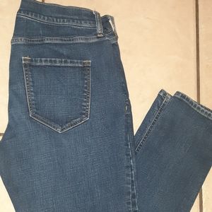 🍷🍷🍷Old Navy women's blue jeans